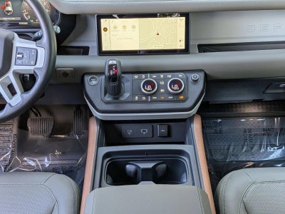 2024 Land Rover Defender 110 P300 S