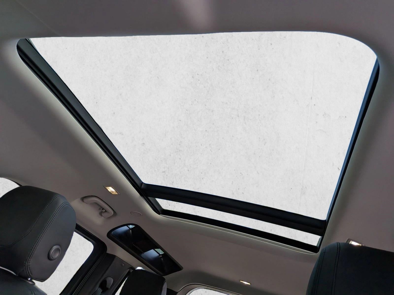 2024 Land Rover Defender 110 P300 S