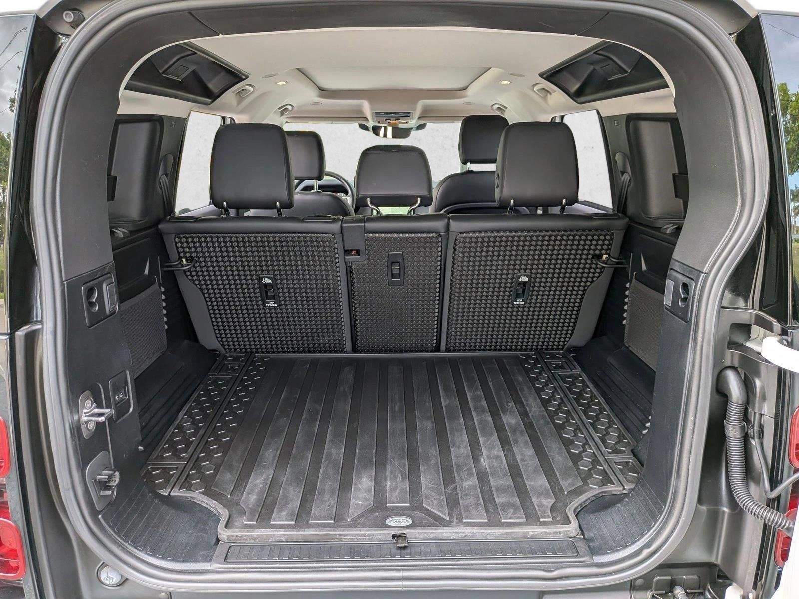 2024 Land Rover Defender 110 P300 S