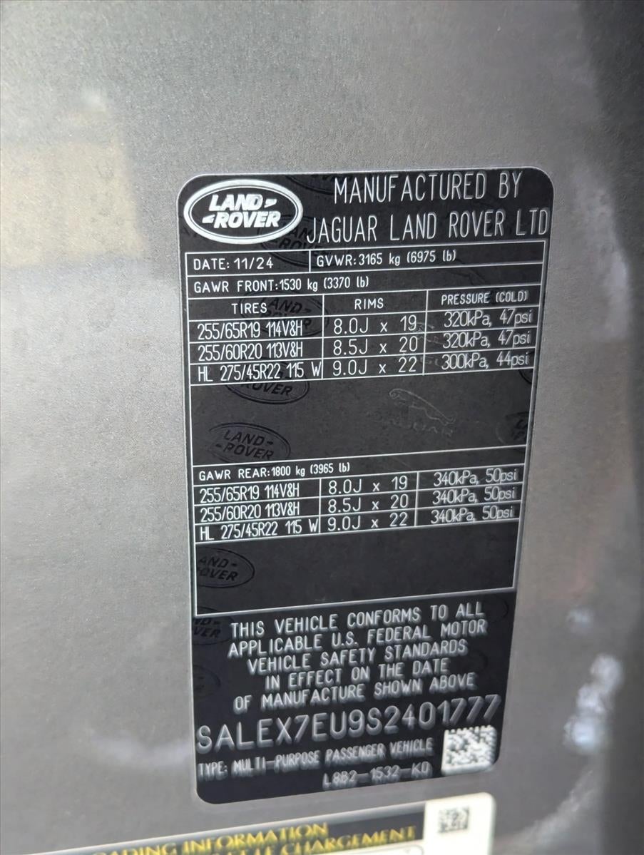 2025 Land Rover Defender 110 P400 X