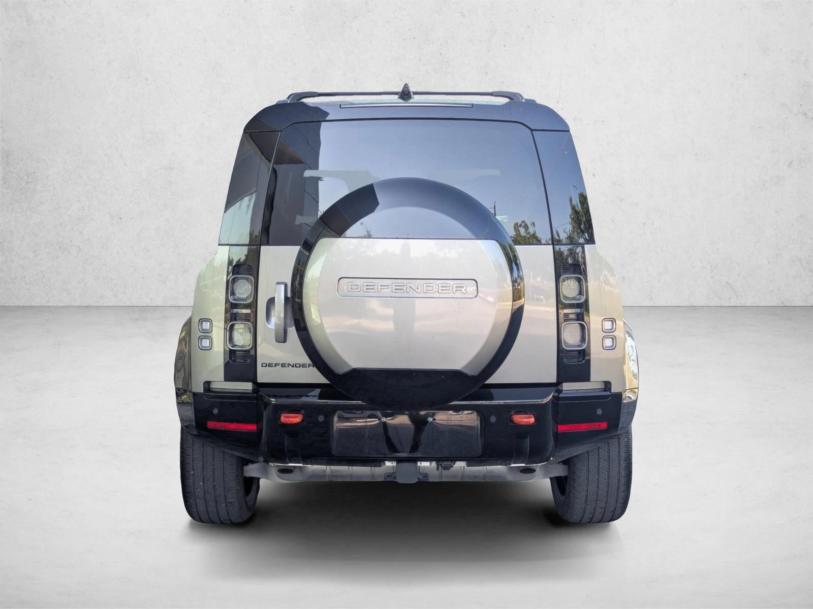 2025 Land Rover Defender 110 P400 X