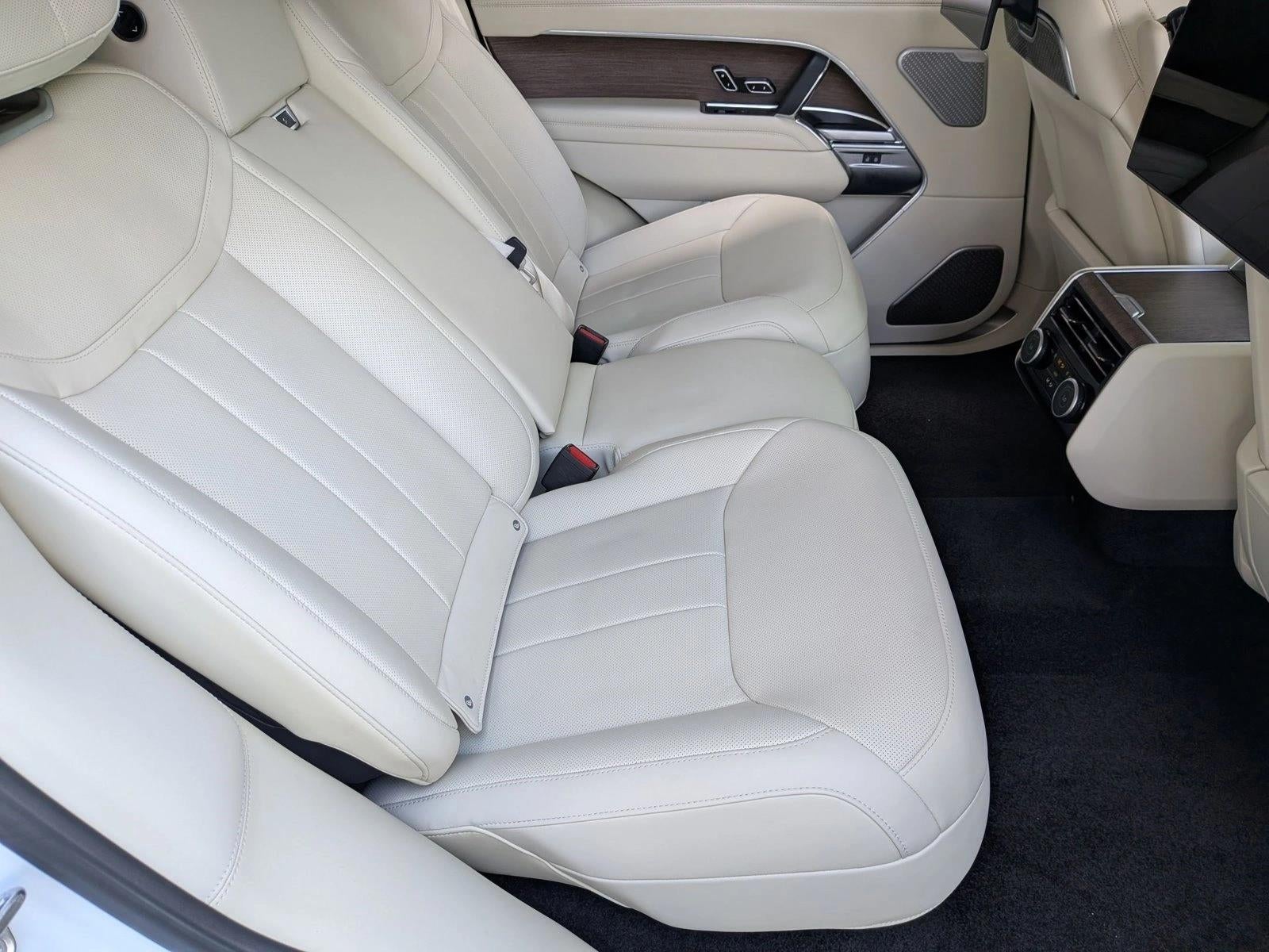 2025 Land Rover Range Rover P530 Autobiography LWB