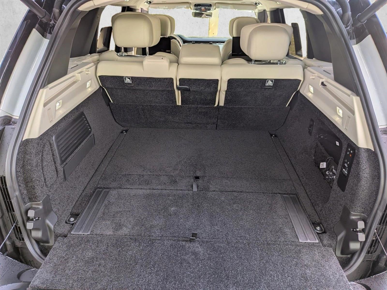 2025 Land Rover Range Rover P530 Autobiography LWB