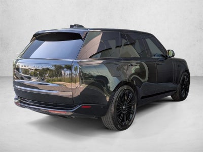 2025 Land Rover Range Rover P530 SE SWB