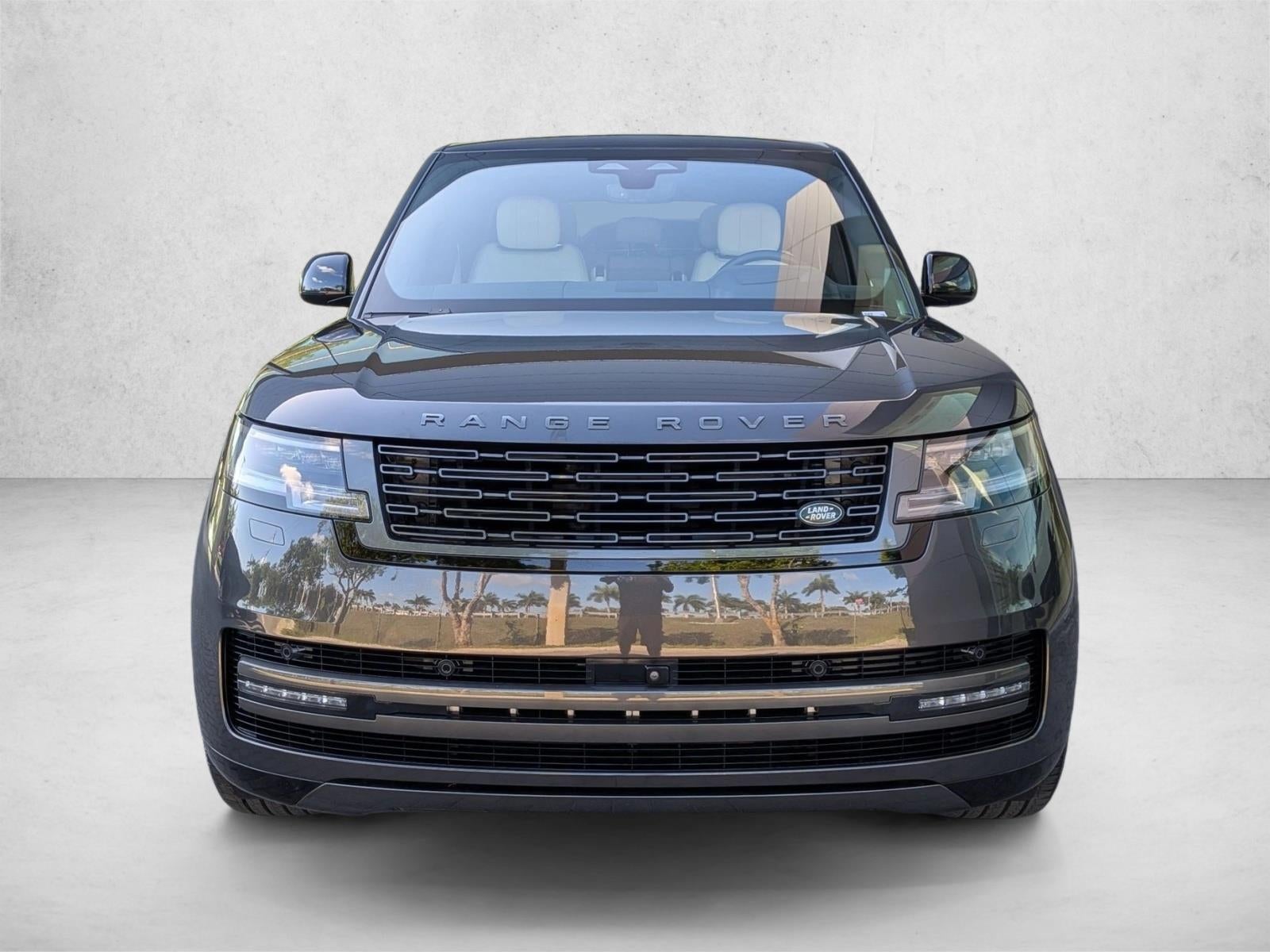 2025 Land Rover Range Rover P530 SE SWB