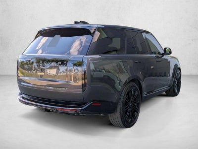 2025 Land Rover Range Rover P530 SE SWB