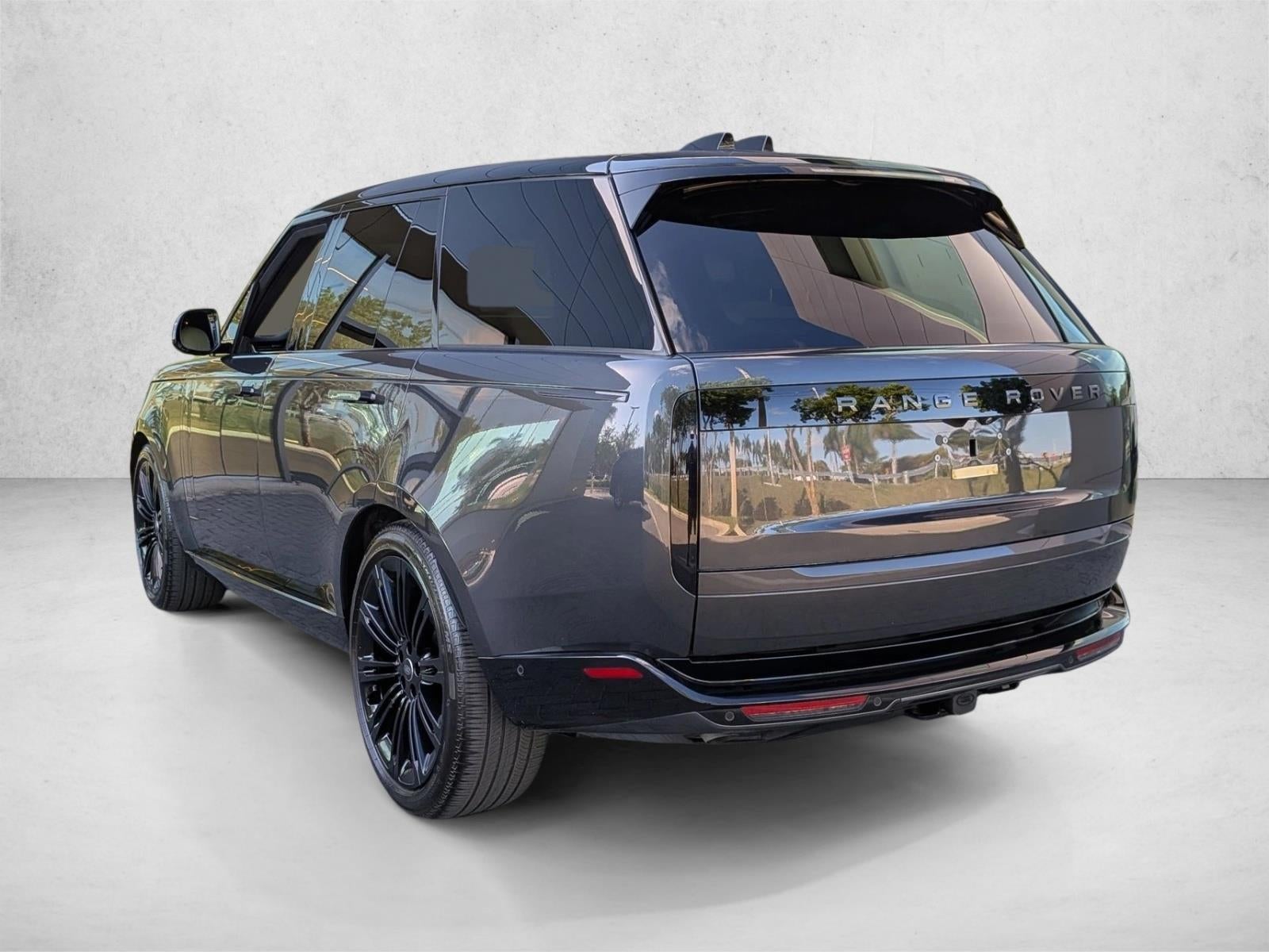 2025 Land Rover Range Rover P530 SE SWB