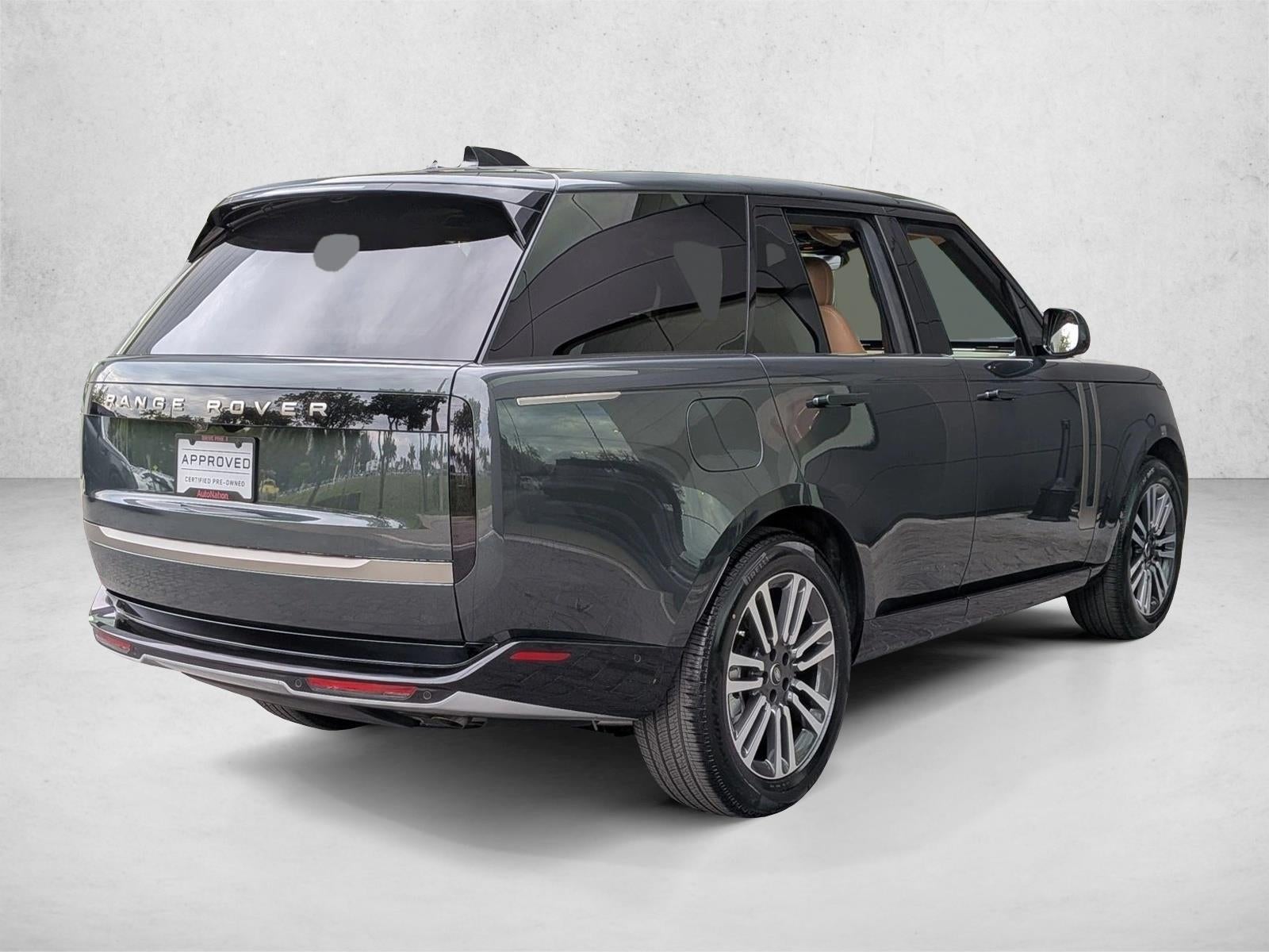 2024 Land Rover Range Rover P530 SE SWB