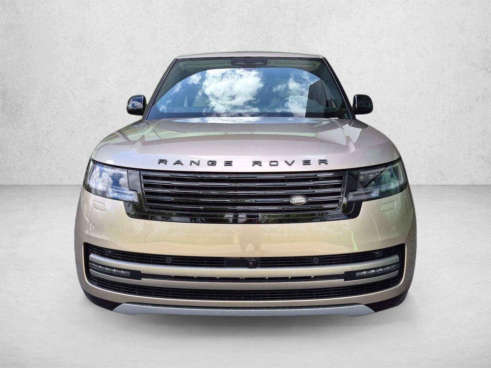 2026 Land Rover Range Rover P530 SE SWB