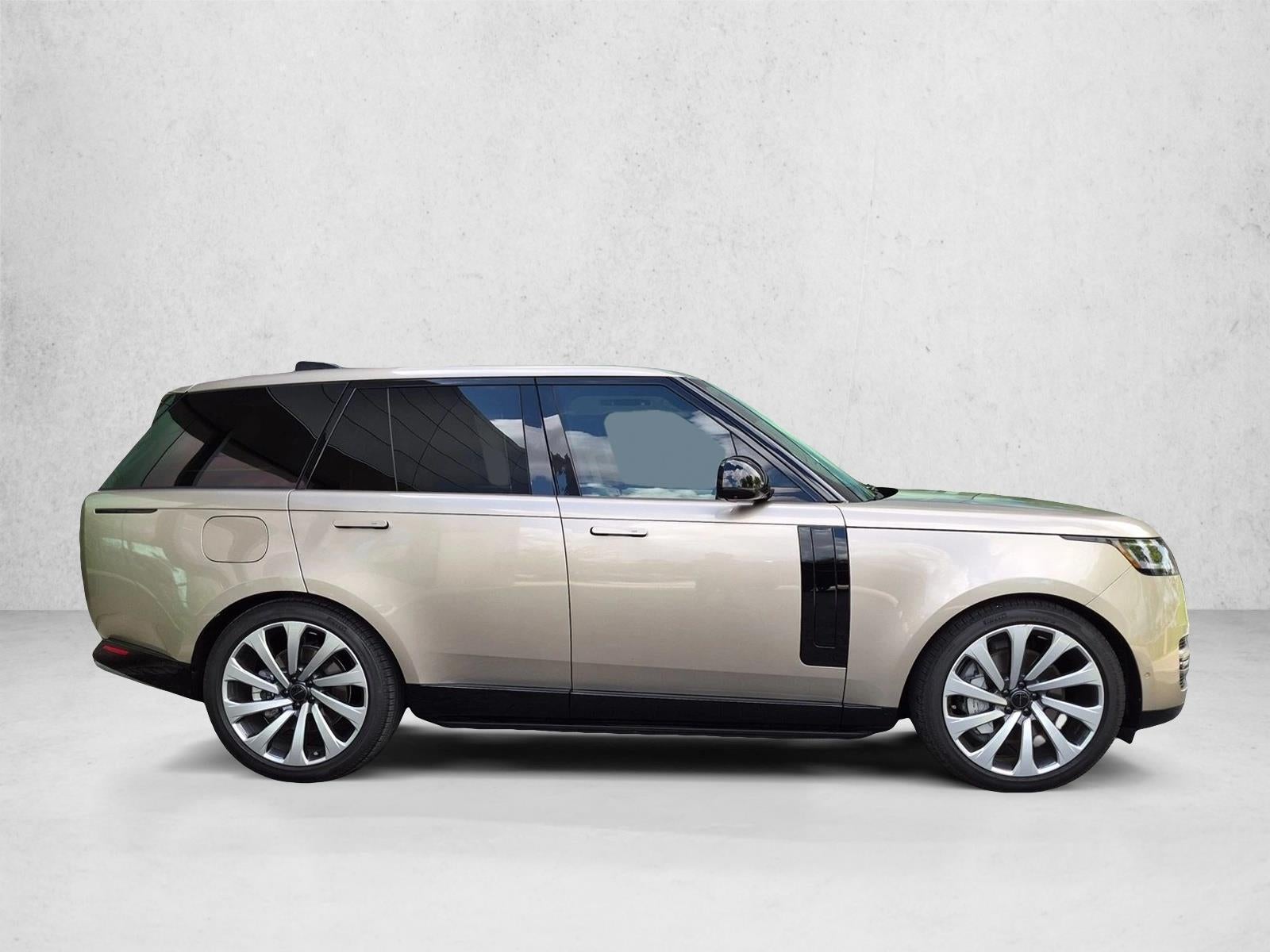 2026 Land Rover Range Rover P530 SE SWB