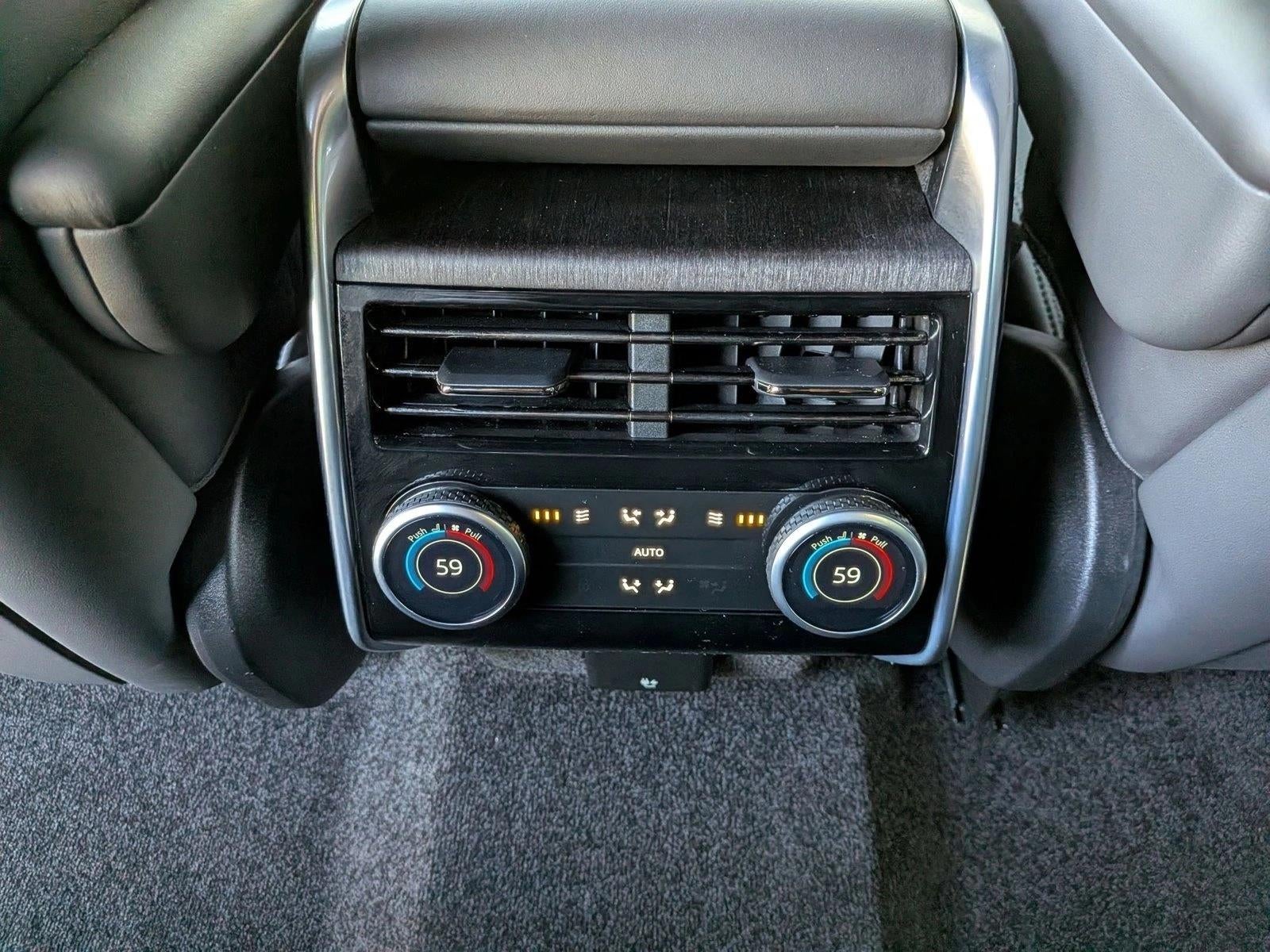 2025 Land Rover Range Rover P550e SE SWB