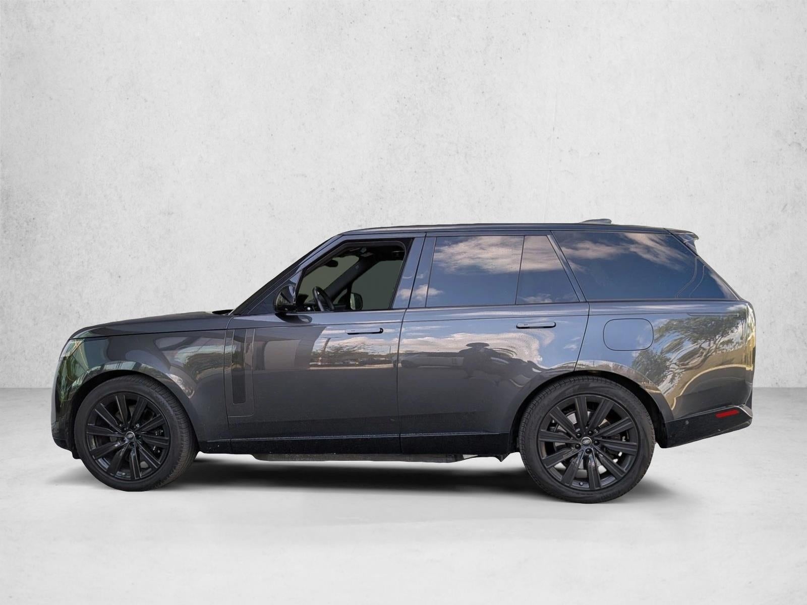 2025 Land Rover Range Rover P550e SE SWB