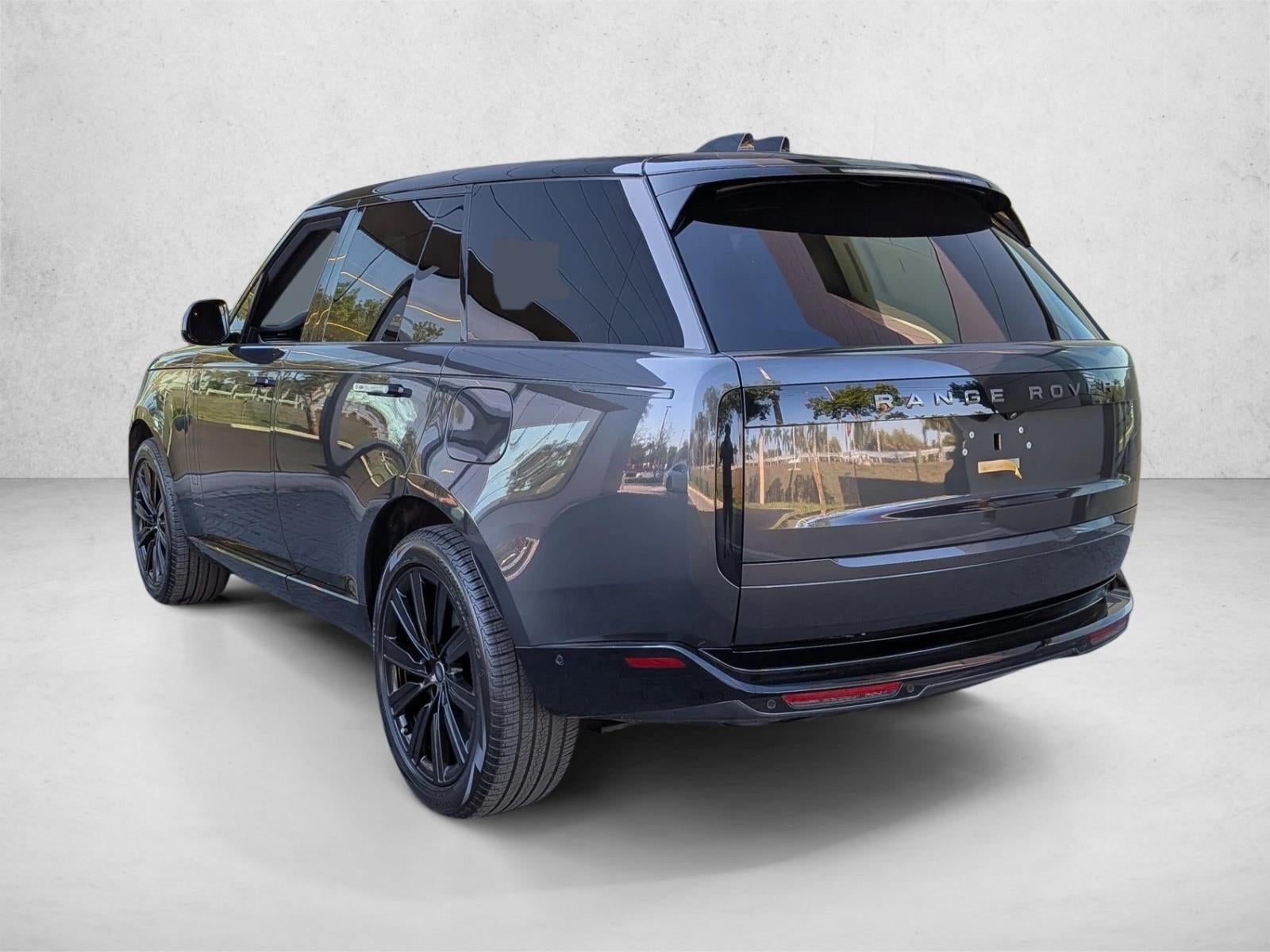 2025 Land Rover Range Rover P550e SE SWB