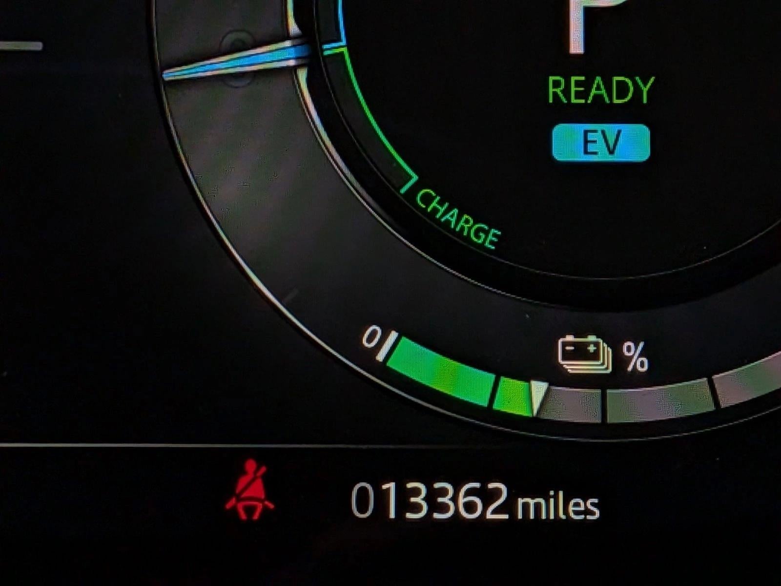 2025 Land Rover Range Rover P550e SE SWB
