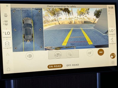 2025 Land Rover Range Rover P400 SE SWB