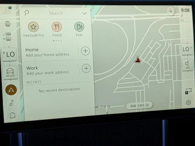 2025 Land Rover Range Rover P400 SE SWB