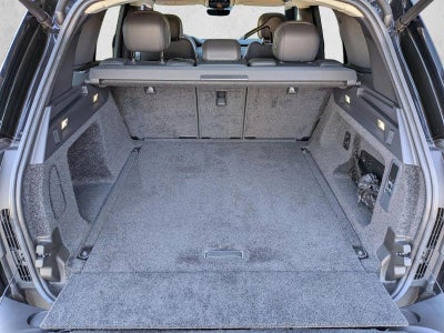 2025 Land Rover Range Rover P400 SE SWB