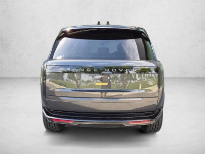 2023 Land Rover Range Rover P400 SE SWB
