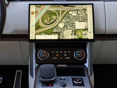 2023 Land Rover Range Rover P400 SE SWB