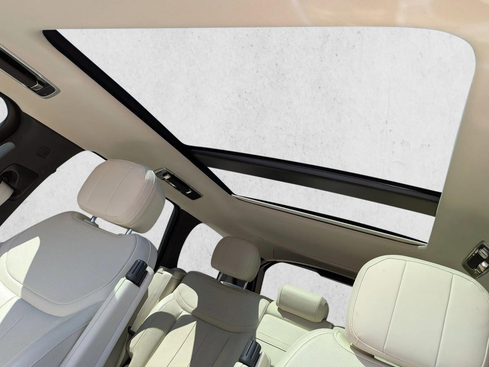 2023 Land Rover Range Rover P400 SE SWB