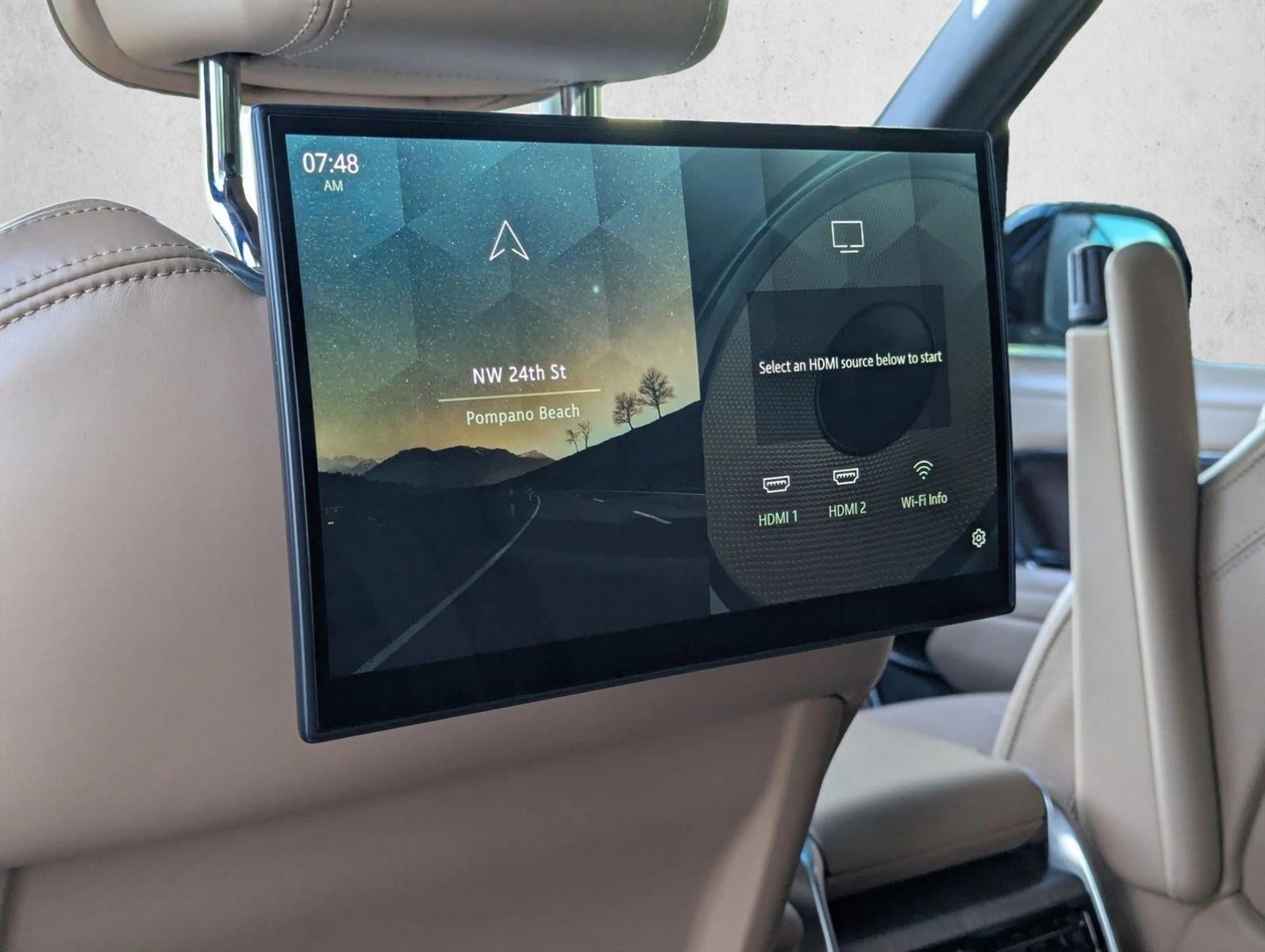 2023 Land Rover Range Rover P530 SE LWB 7 Seat