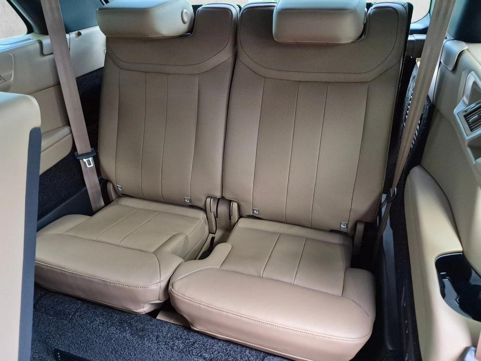 2026 Land Rover Range Rover P530 SE LWB 7 Seat