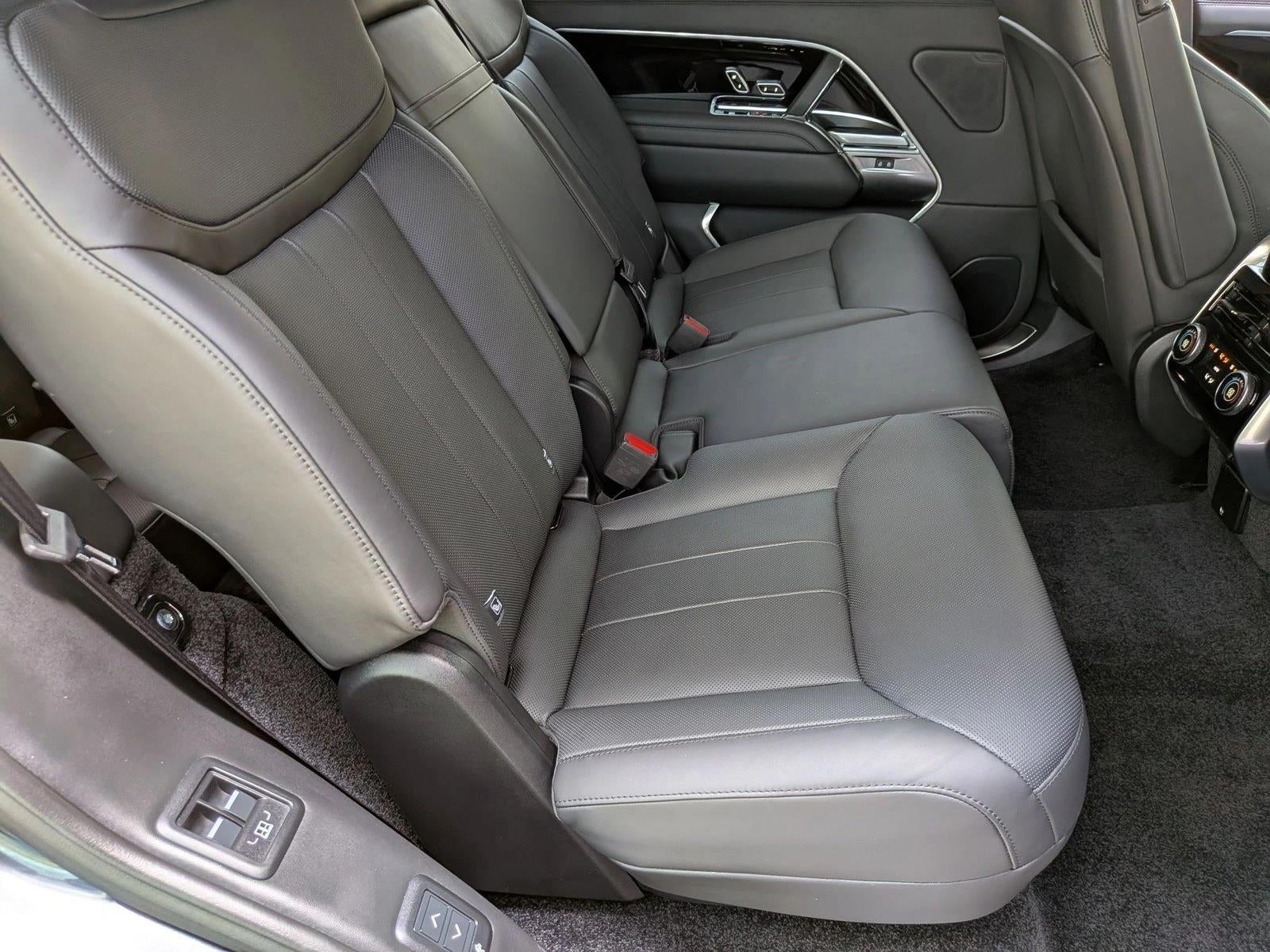 2024 Land Rover Range Rover P530 SE LWB 7 Seat