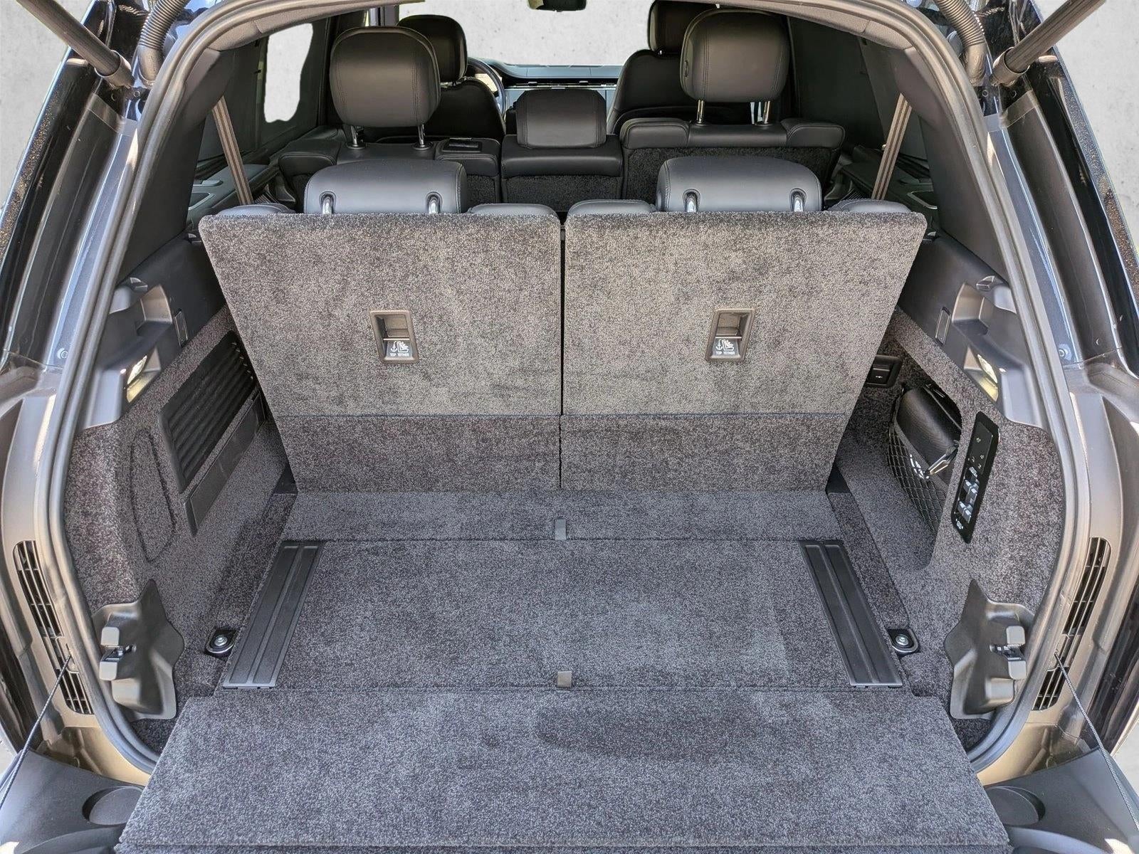 2024 Land Rover Range Rover P530 SE LWB 7 Seat