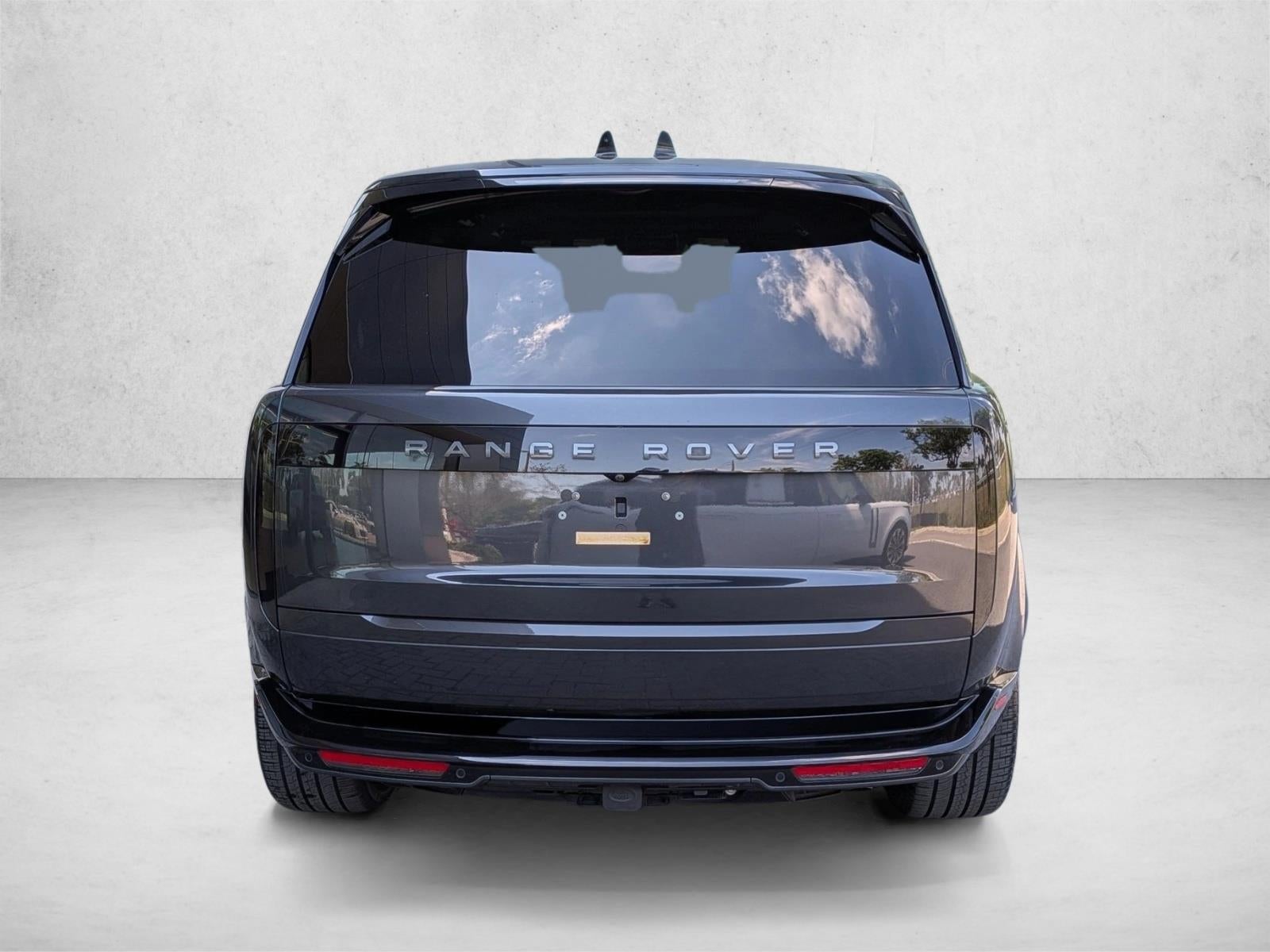 2024 Land Rover Range Rover P530 SE LWB 7 Seat