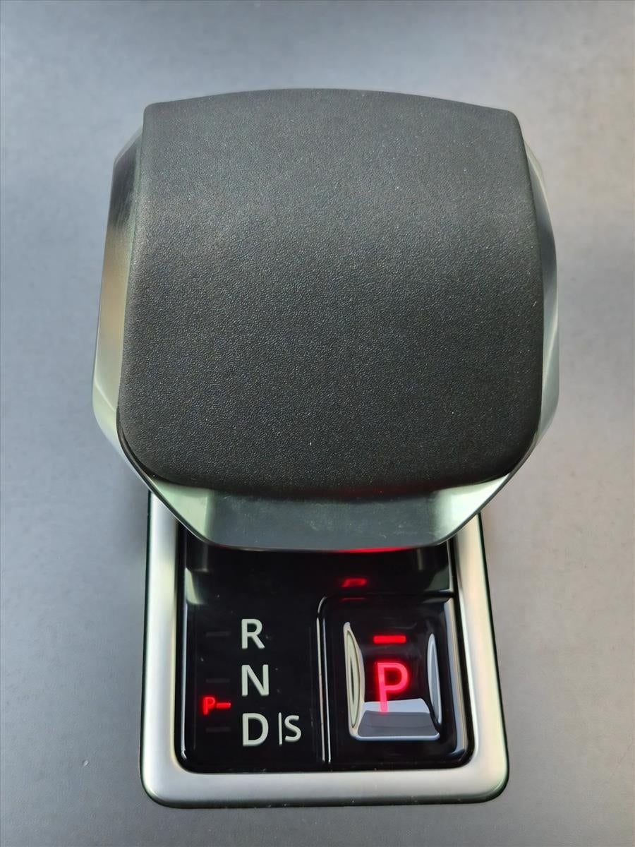 2026 Land Rover Range Rover Velar P250 S