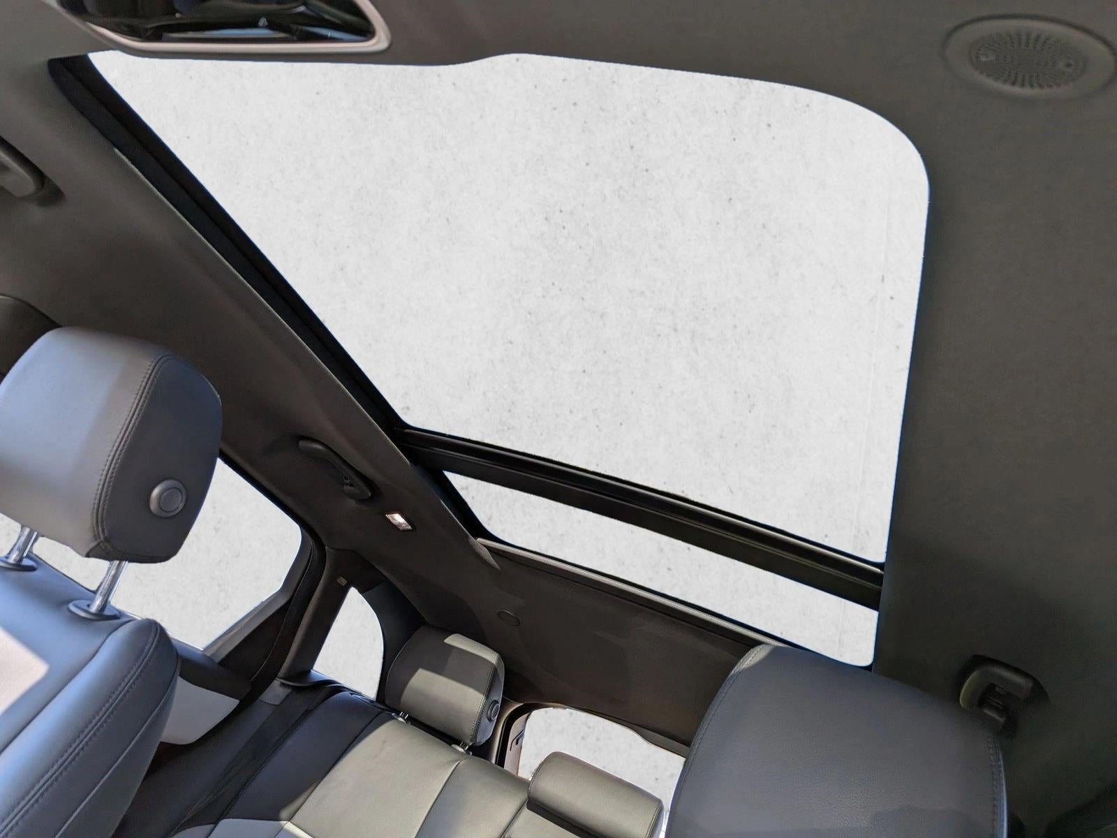 2026 Land Rover Range Rover Velar P250 Dynamic SE *Ltd Avail*