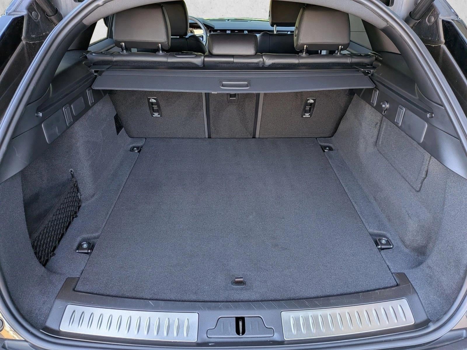 2026 Land Rover Range Rover Velar P250 Dynamic SE *Ltd Avail*