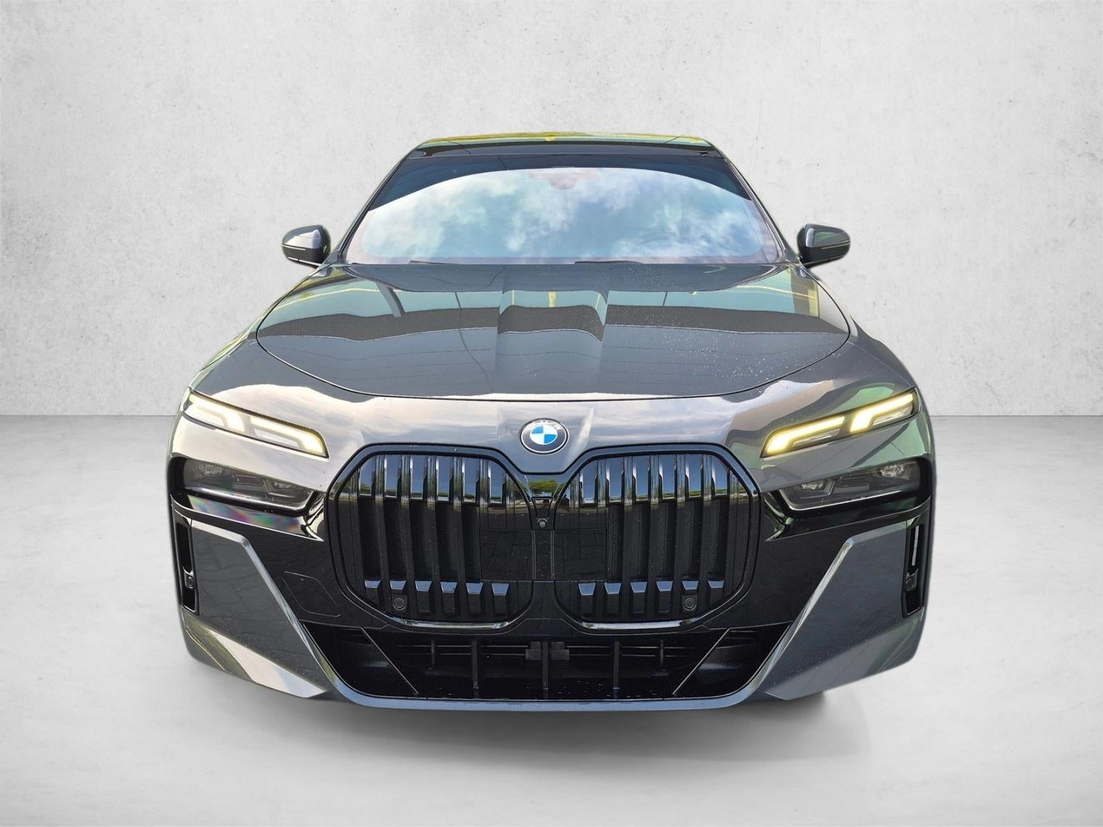 2023 BMW 760i xDrive Sedan