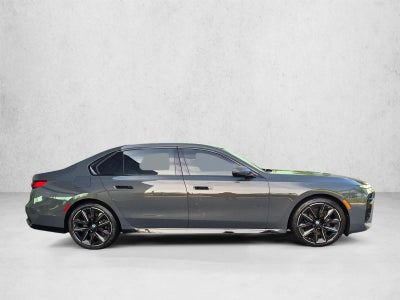 2023 BMW 760i xDrive Sedan