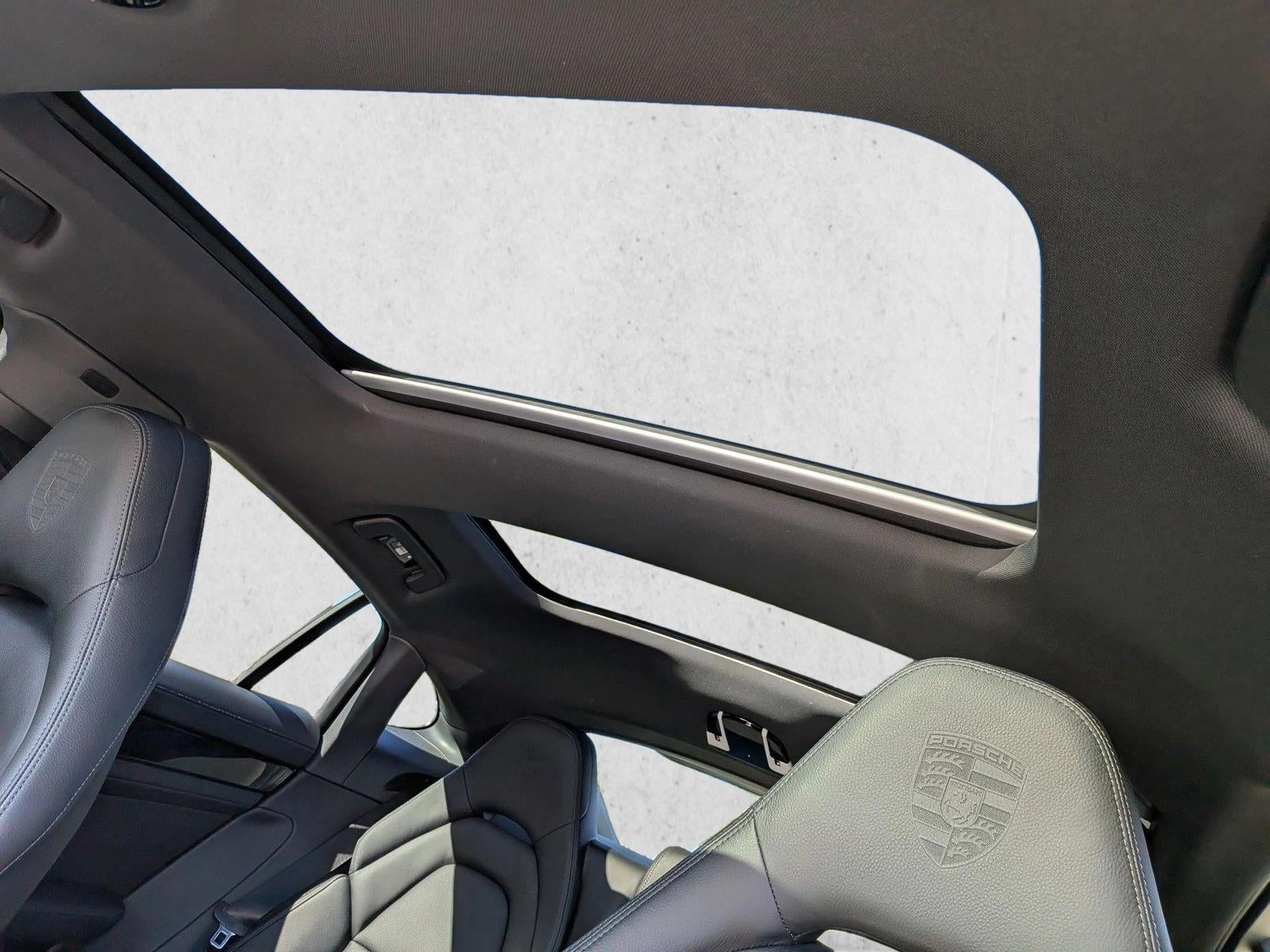 2023 Porsche Panamera 4 Platinum Edition AWD