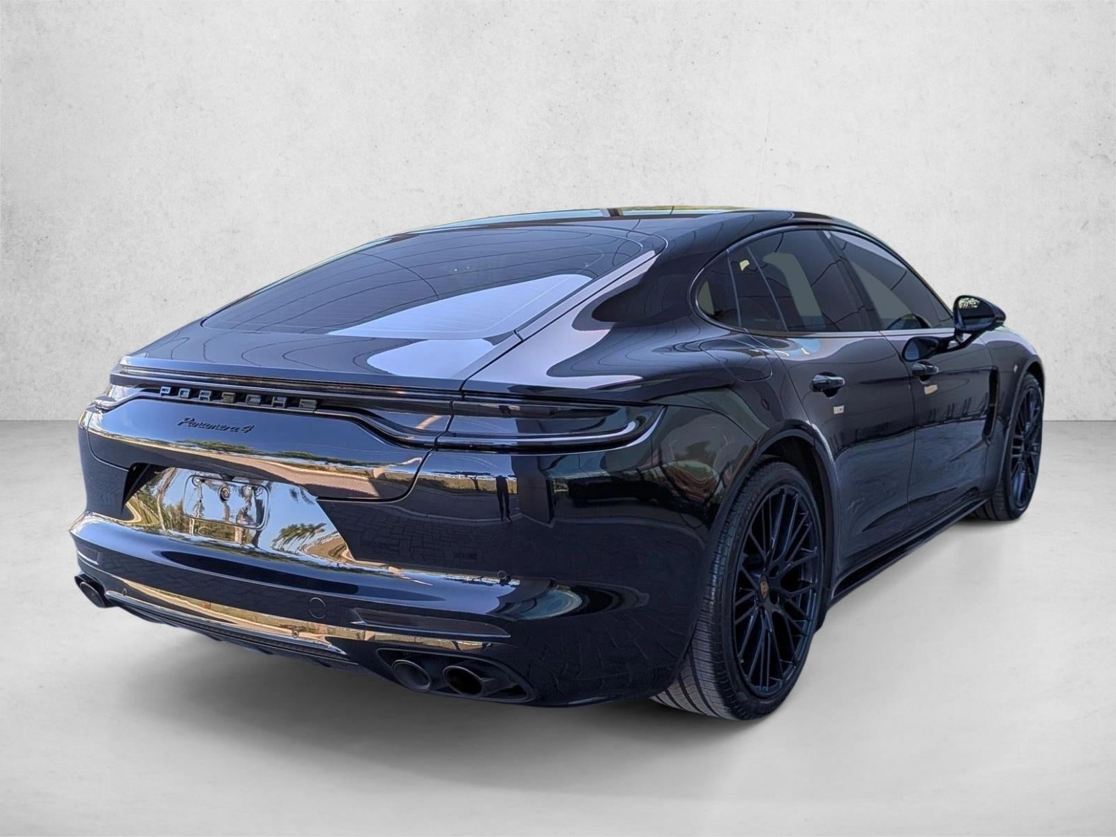 2023 Porsche Panamera 4 Platinum Edition AWD