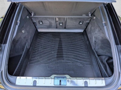 2023 Porsche Panamera 4 Platinum Edition AWD