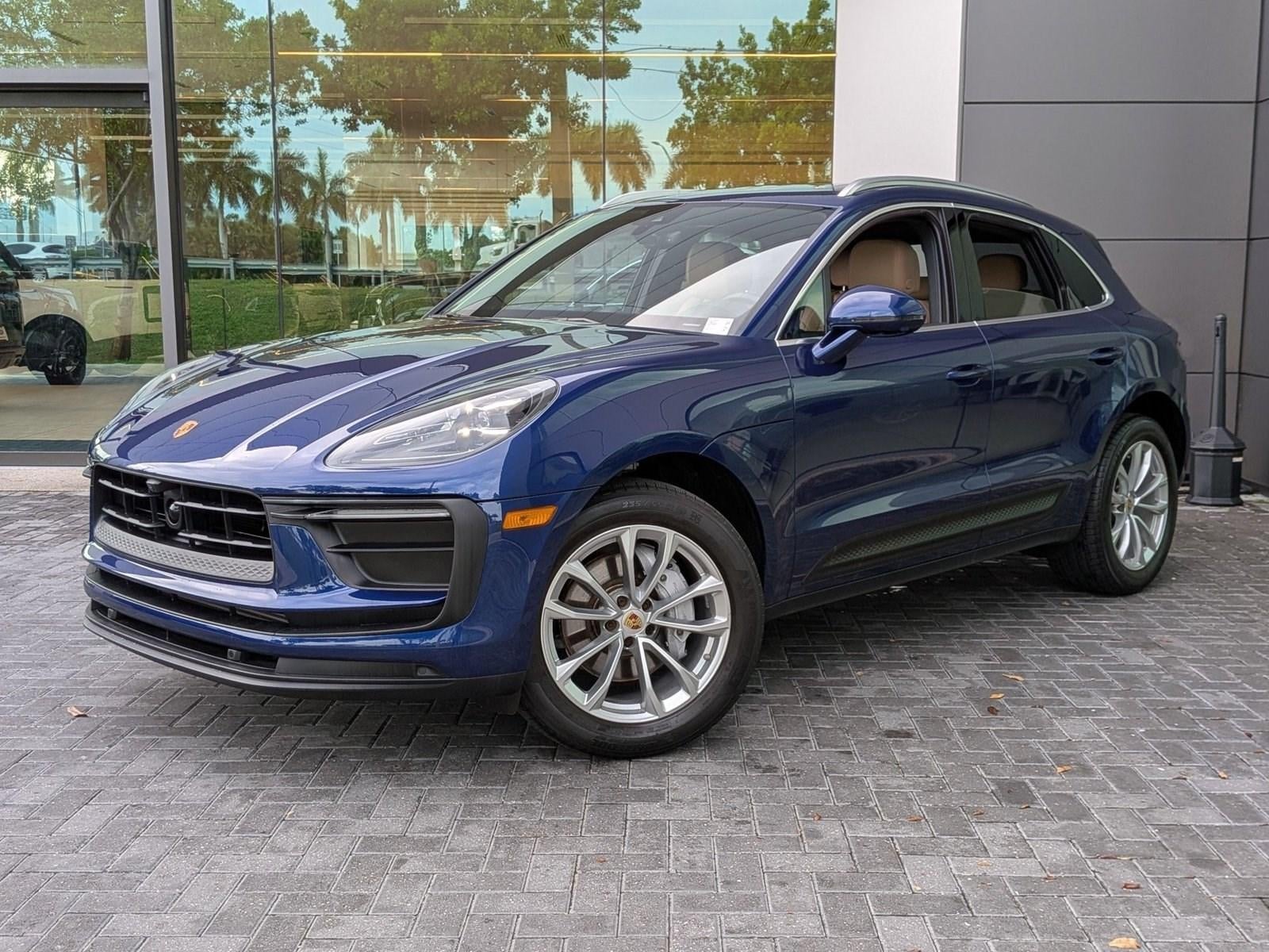 2023 Porsche Macan AWD