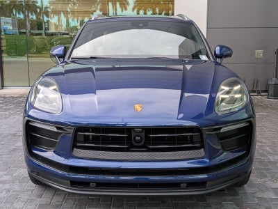 2023 Porsche Macan AWD