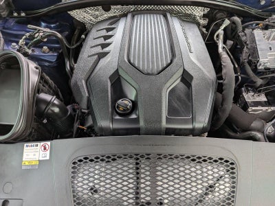 2023 Porsche Macan AWD