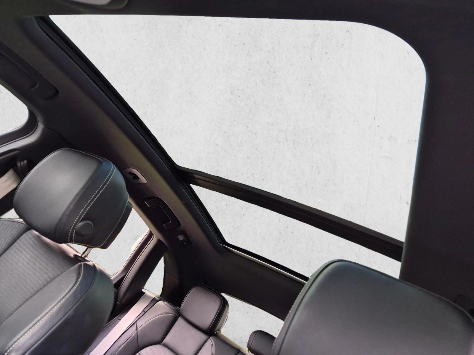 2022 Porsche Macan S AWD