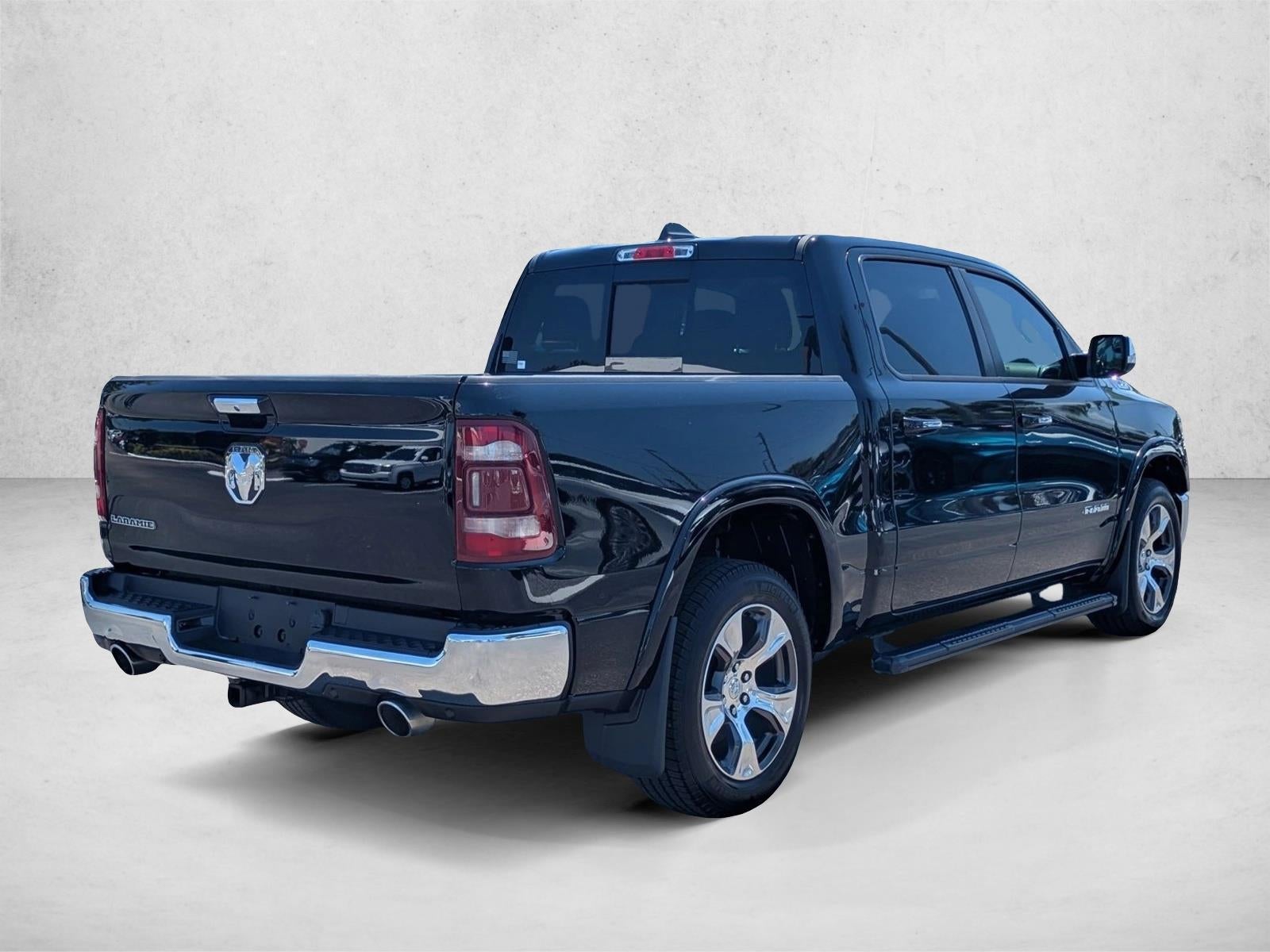 2019 RAM 1500 Laramie 4x2 Crew Cab 5'7" Box