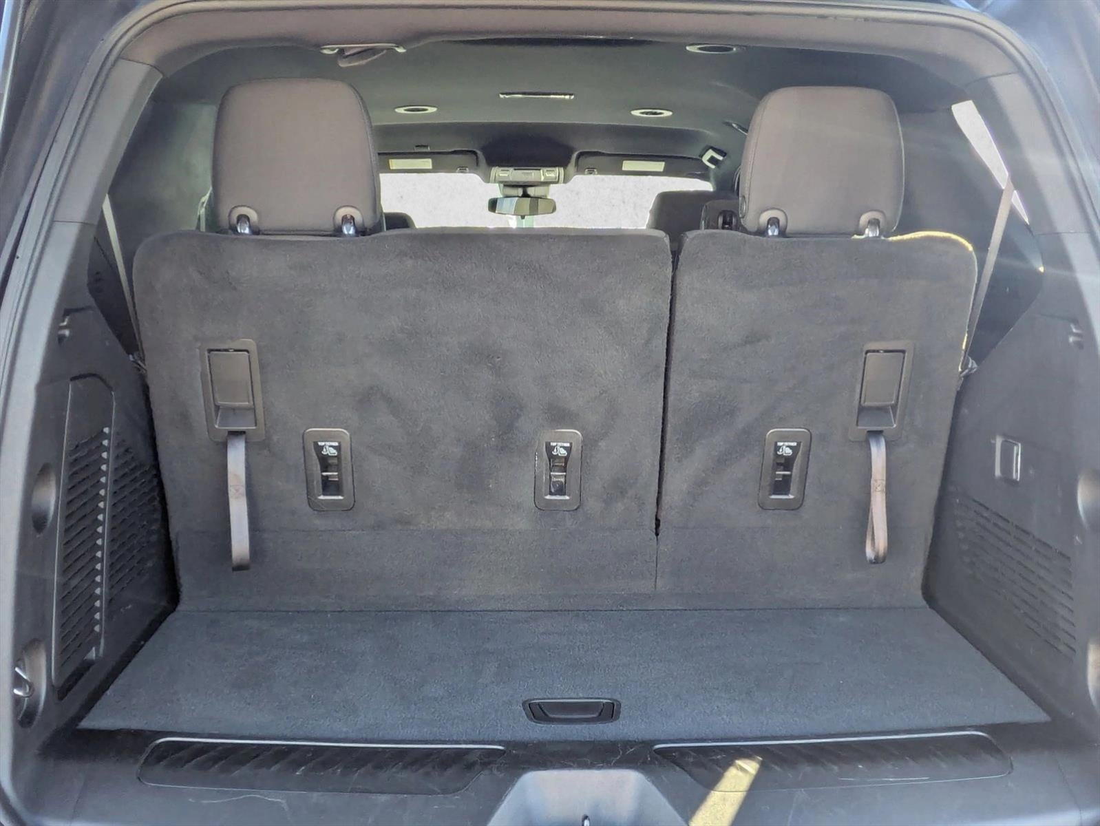 2023 Chevrolet Tahoe 4WD LS