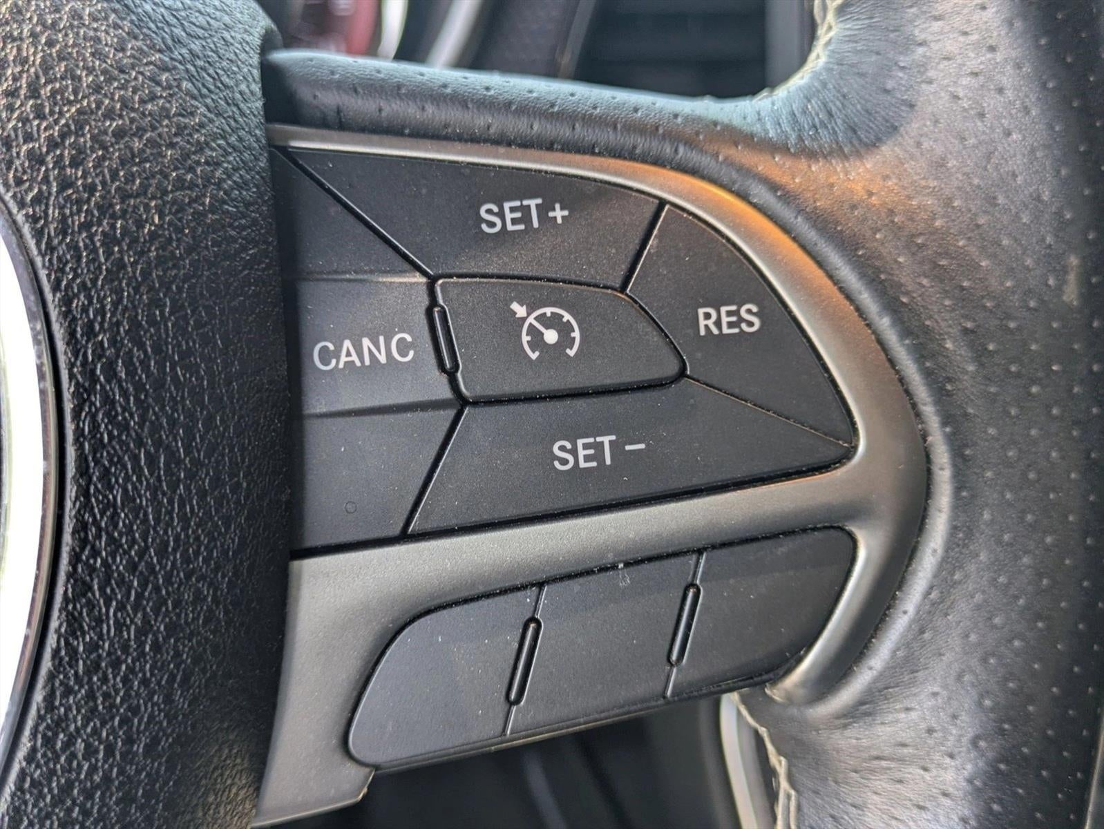 2016 Dodge Challenger 2dr Cpe SRT Hellcat