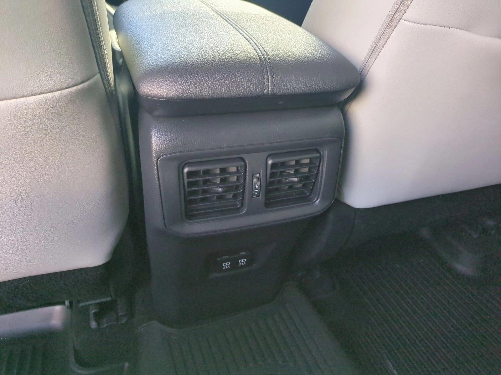 2019 Toyota RAV4 XLE Premium FWD (Natl)