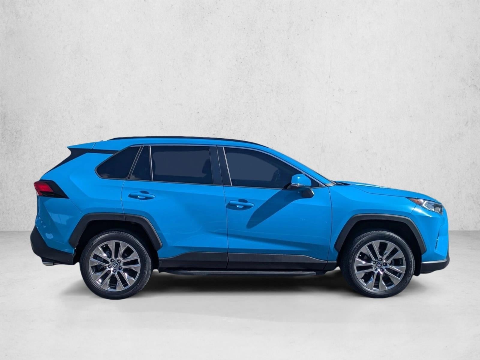 2019 Toyota RAV4 XLE Premium FWD (Natl)