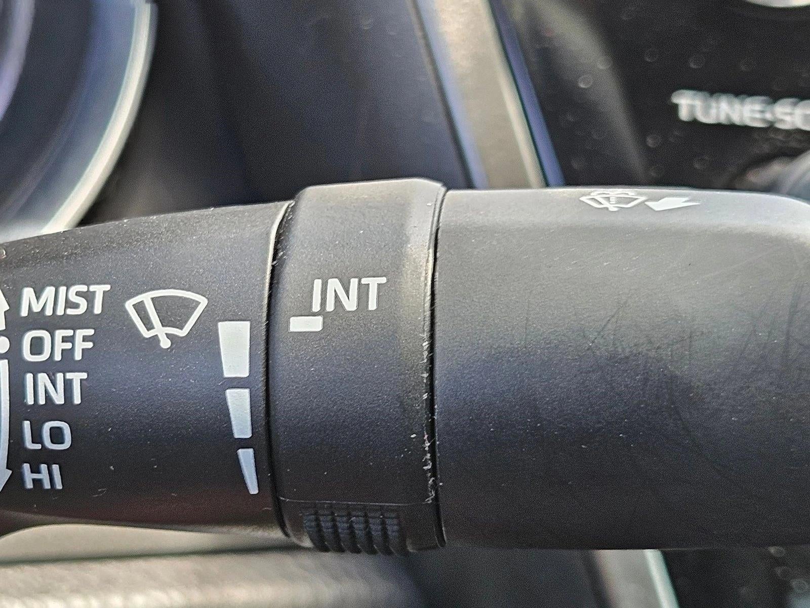 2020 Toyota Camry Hybrid LE CVT (Natl)