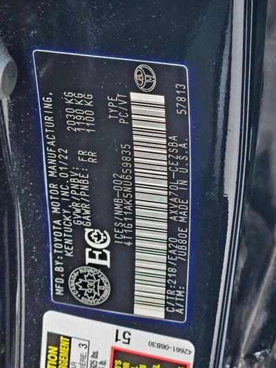 2022 Toyota Camry SE Auto (SE)