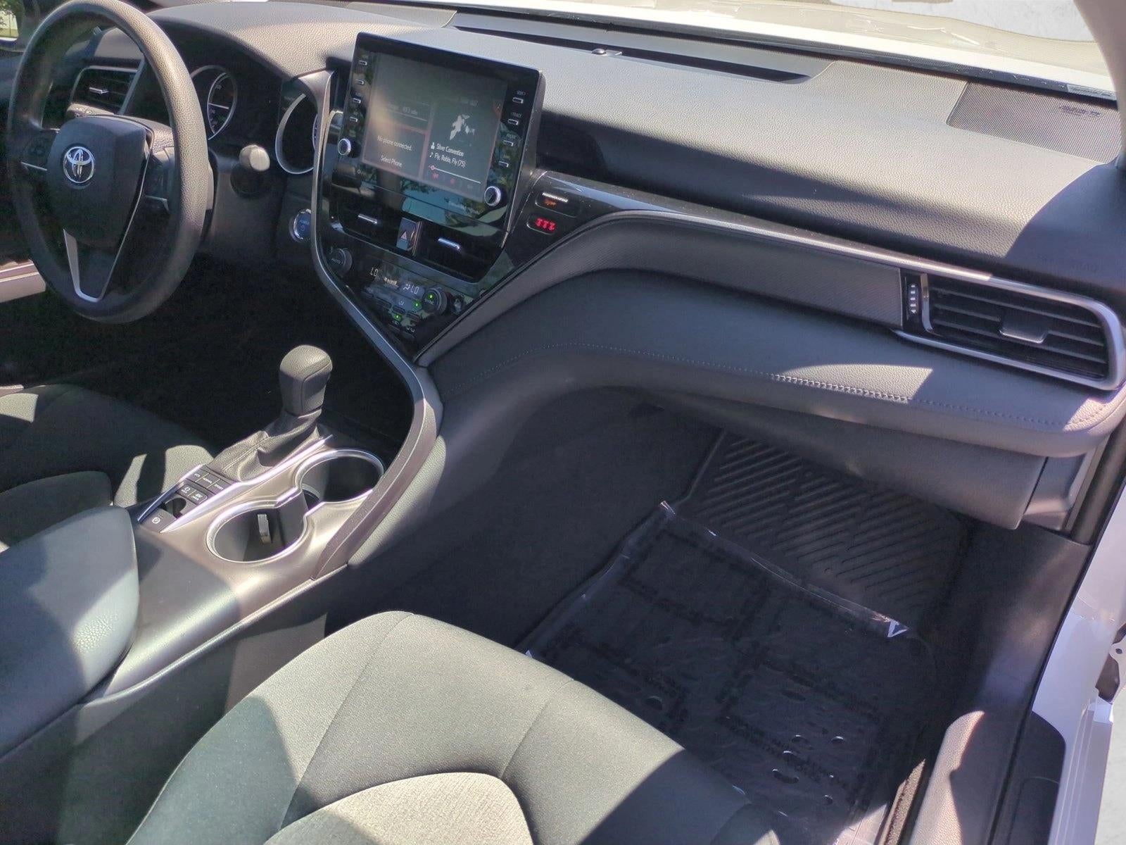 2022 Toyota Camry Hybrid LE CVT (Natl)