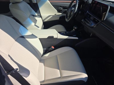 2025 Lexus ES 300h FWD